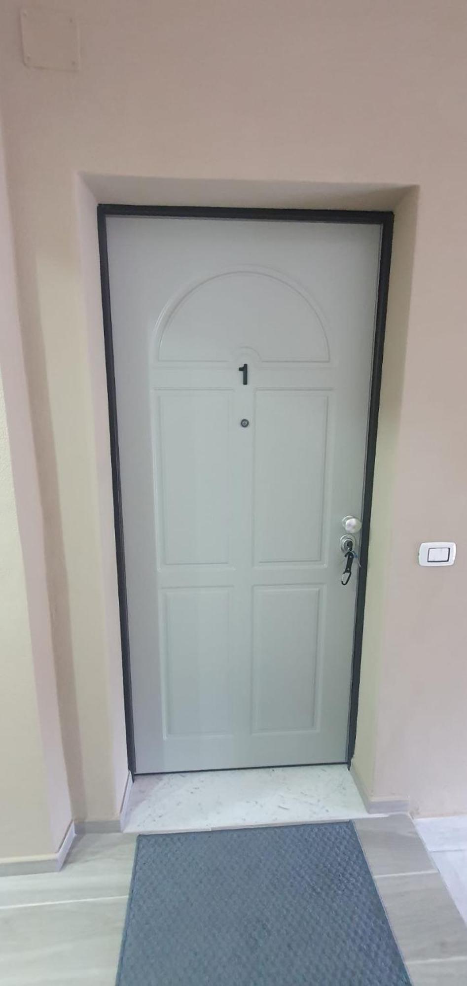 Appartamento Elegante Carbonia Esterno foto