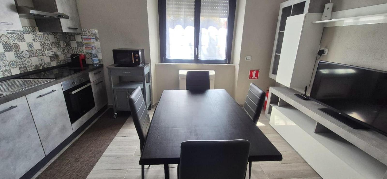 Appartamento Elegante Carbonia Esterno foto