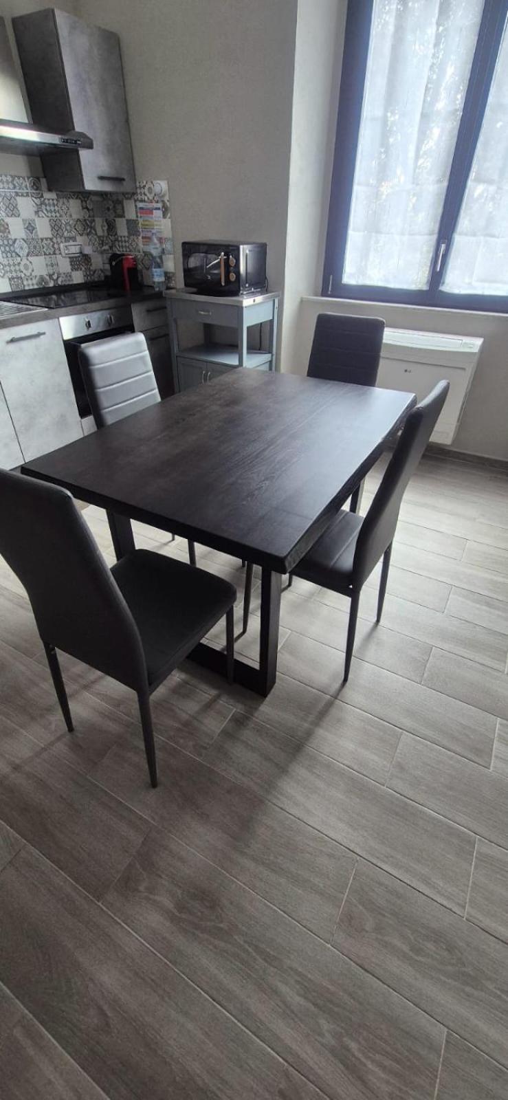 Appartamento Elegante Carbonia Esterno foto